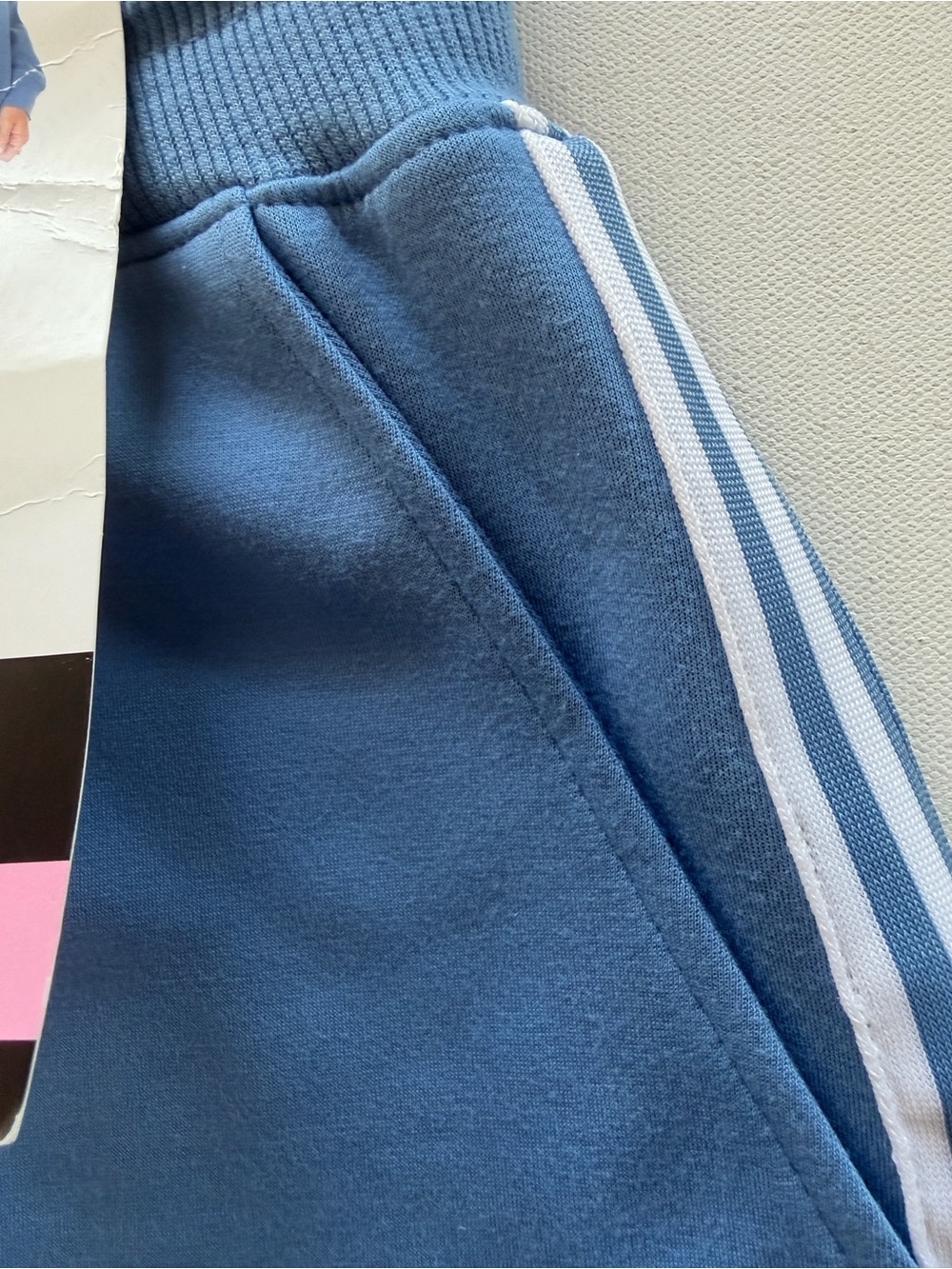 NWT Women's Spalding Blue Skort with White Stripe Trim Size Small (D2) - Picture 5 of 6